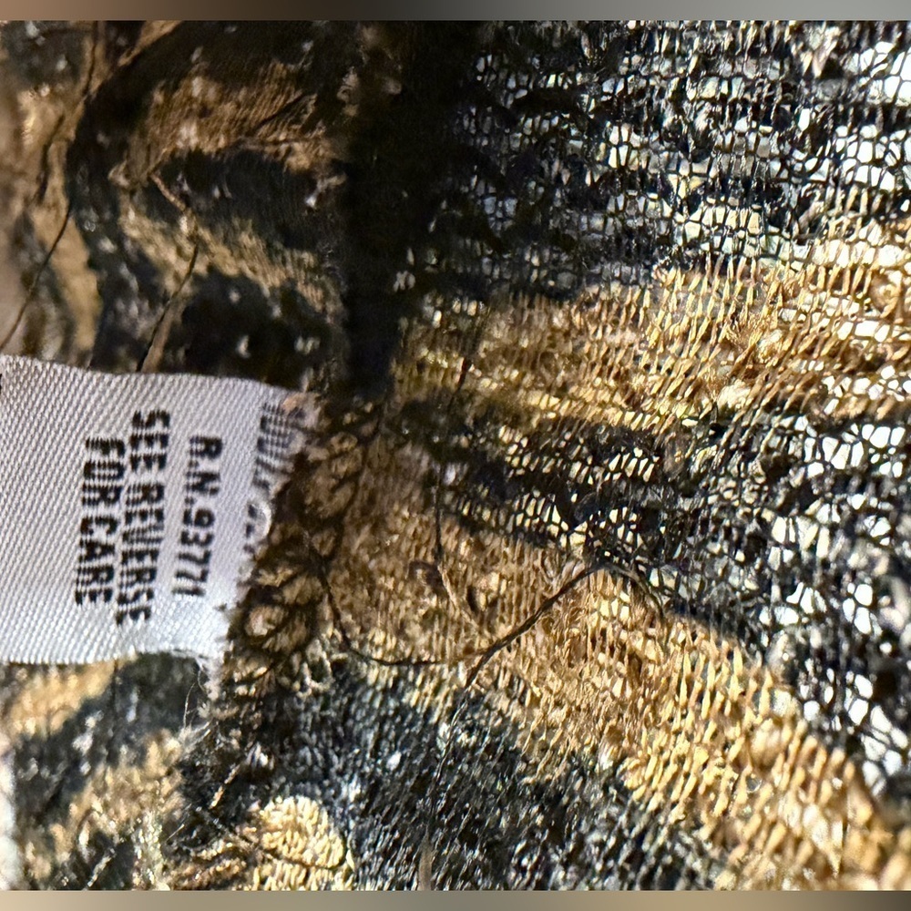 Emma G XL Black & Gold Fuzzy Jacket Textured Shaggy Knit,Wood Buckle - Picture 5 of 6